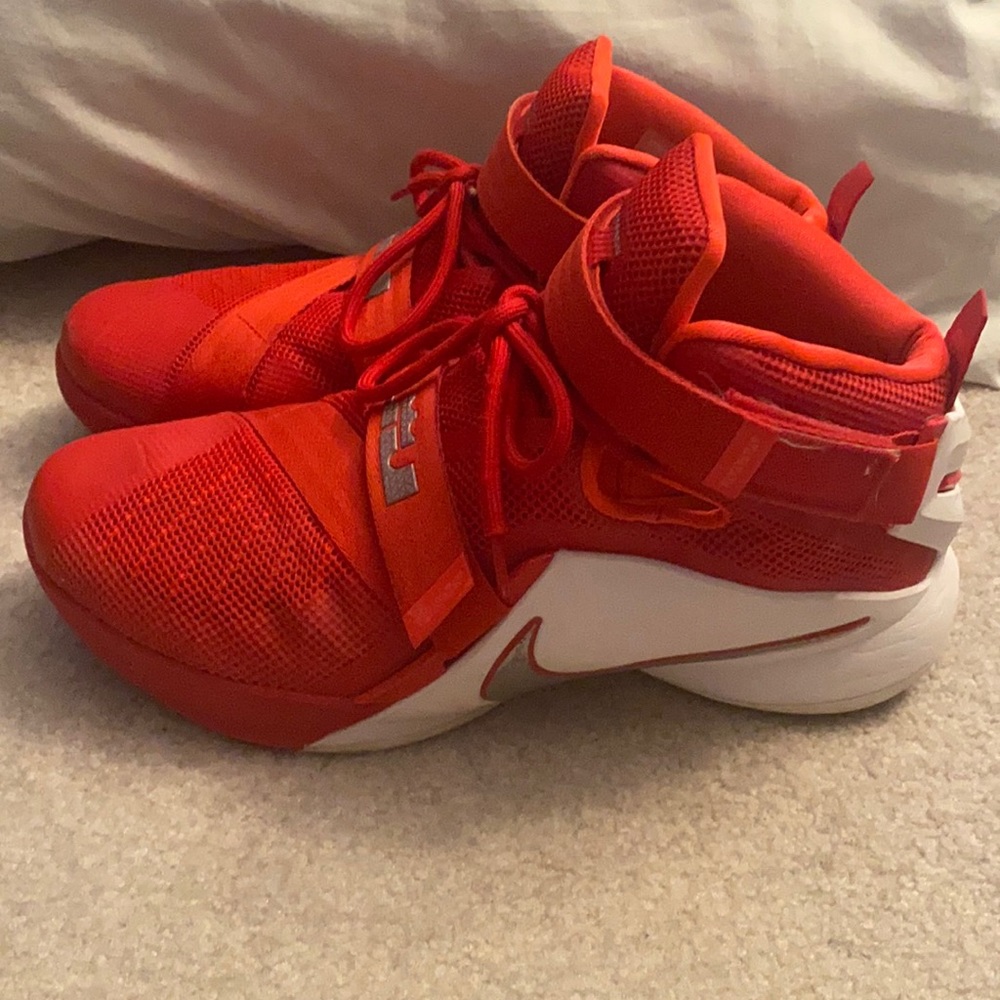 Men’s Nike Lebron 9 soldier size 10